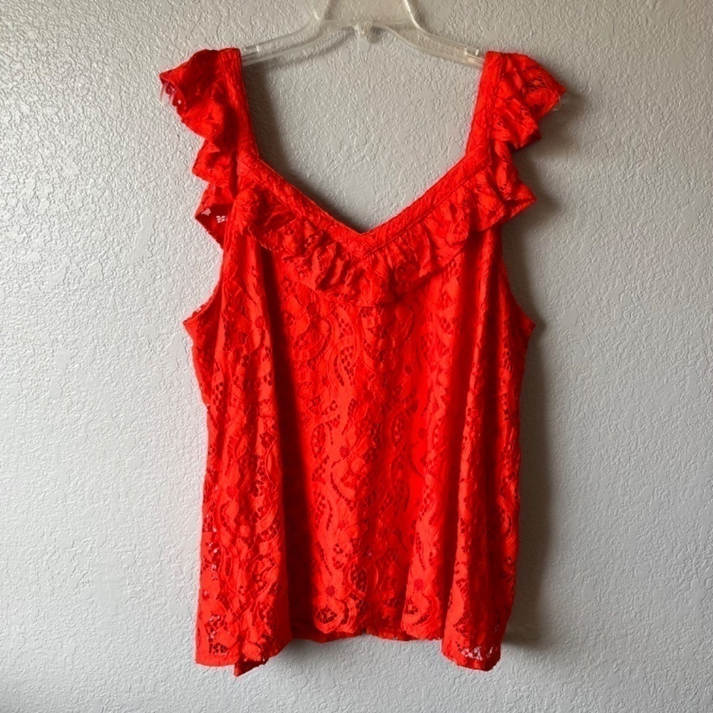 *FIRM PRICE* NWT - Torrid lace ruffle button front top - Picture 4 of 9